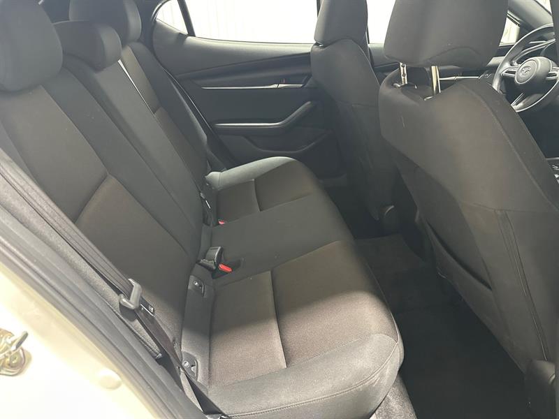 mazda Mazda3 Sport 2022 - 14