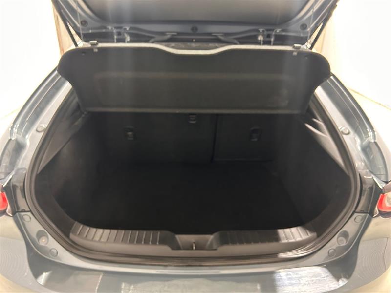 mazda Mazda3 Sport 2023 - 17