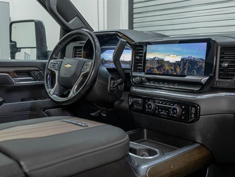 chevrolet Silverado 2500HD 2024 - 32