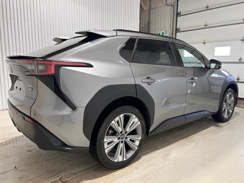 2023 Subaru Solterra - Image 7