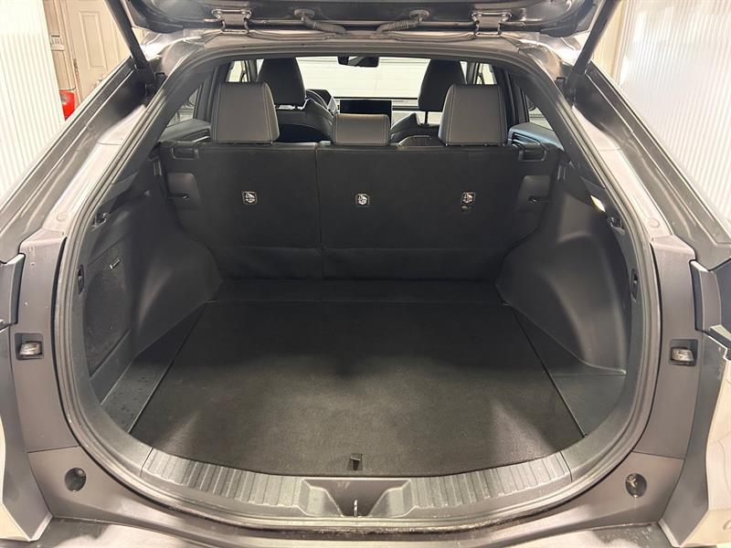 2023 Subaru Solterra - Image 19