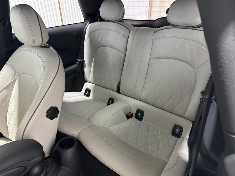 2022 Mini 3 Door - Image 11