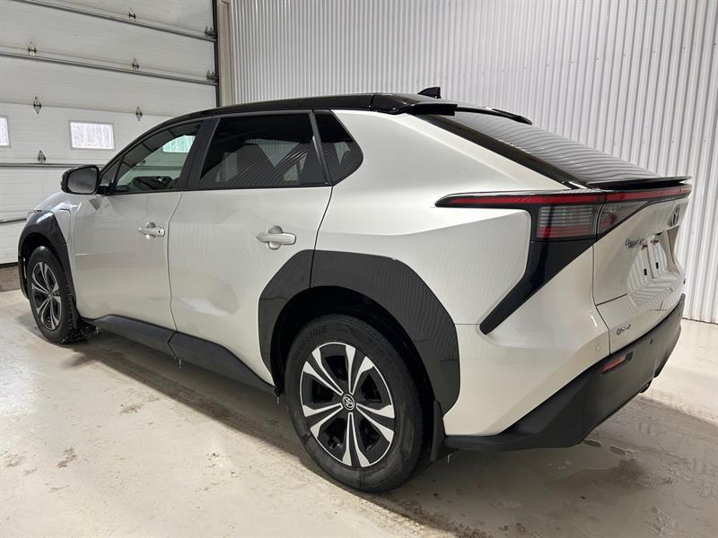 2024 Toyota BZ4X - Image 10