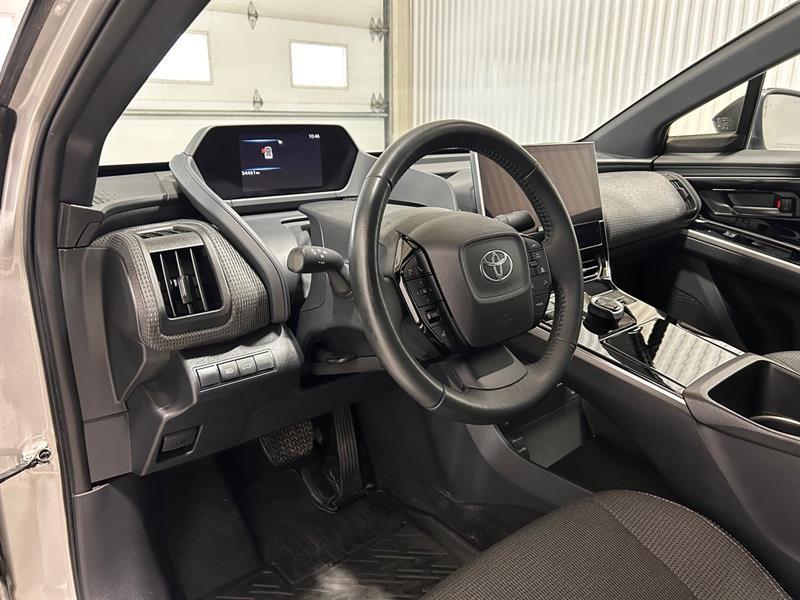 2024 Toyota BZ4X - Image 13