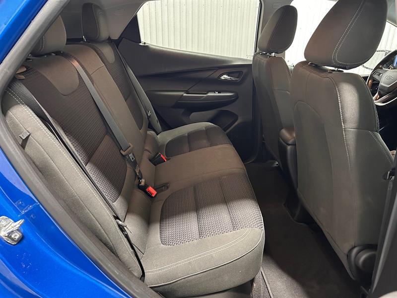 2023 Chevrolet Bolt - Image 17