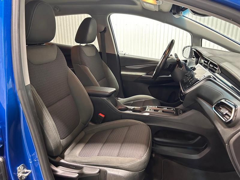 2023 Chevrolet Bolt - Image 18