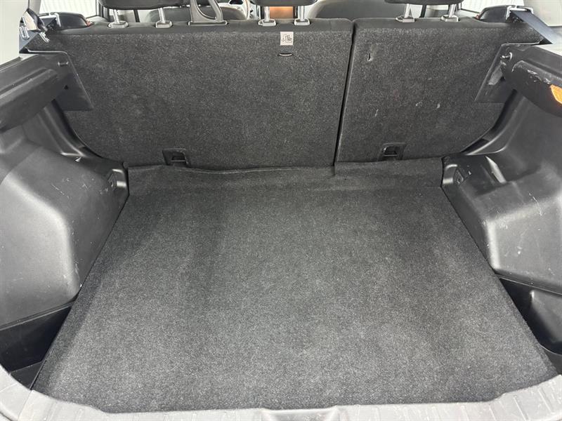 2022 Mitsubishi RVR - Image 10