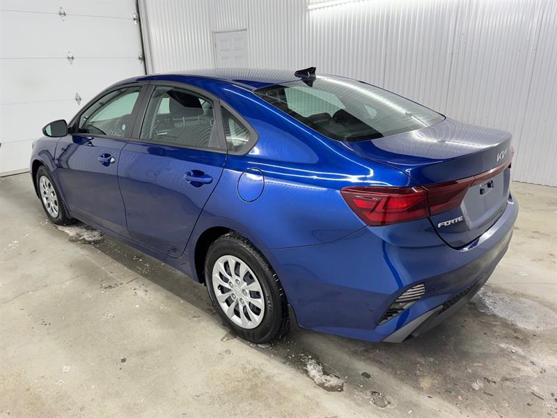 2022 Kia Forte - Image 4