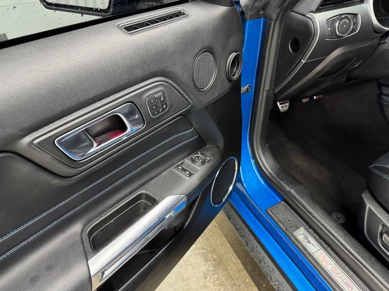 2021 Ford Mustang - Image 9