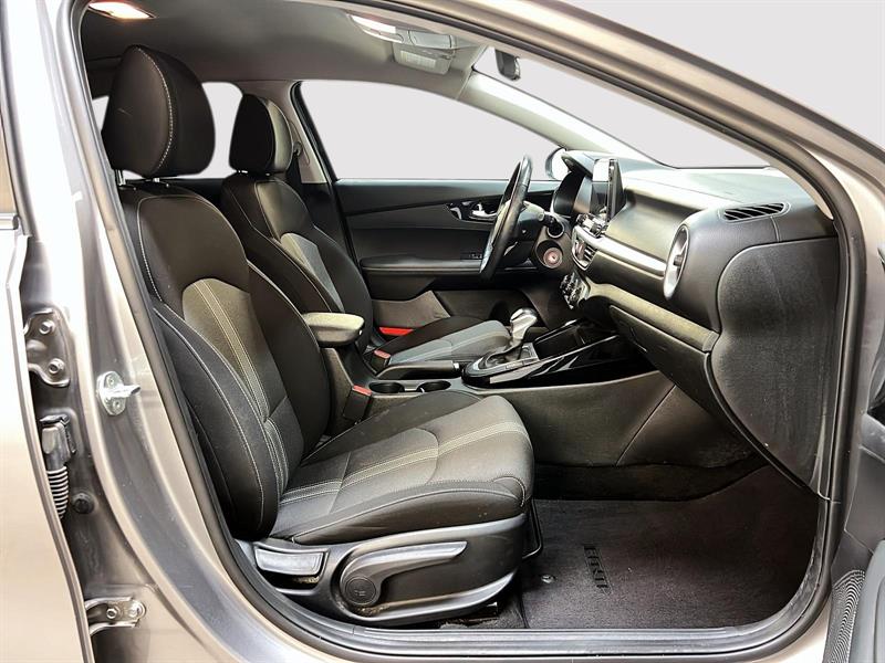 kia Forte 2022 - 8