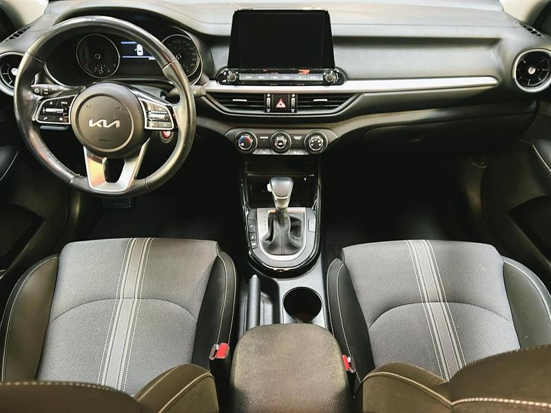 kia Forte 2022 - 10