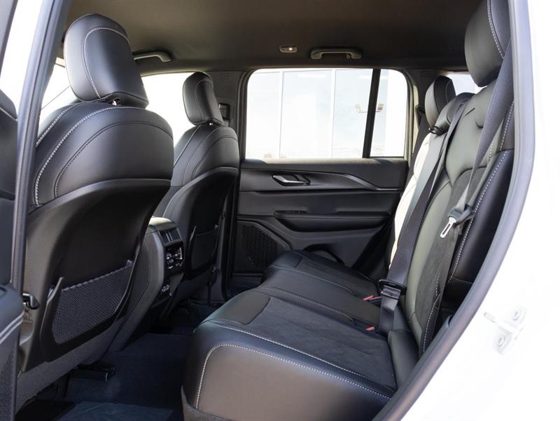 jeep Grand Cherokee 2025 - 11