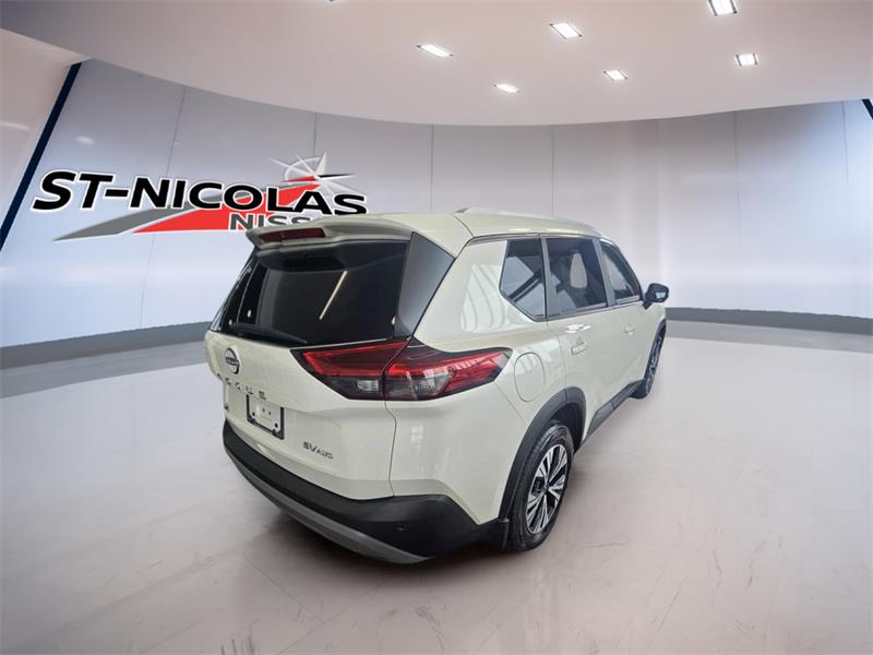 Nissan Rogue 4