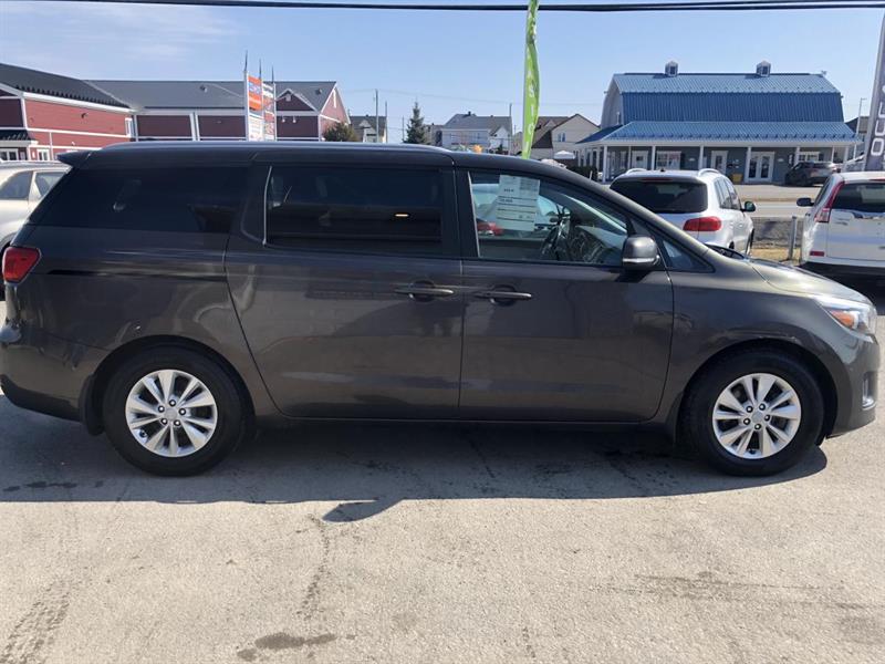 kia Sedona 2016 - 6