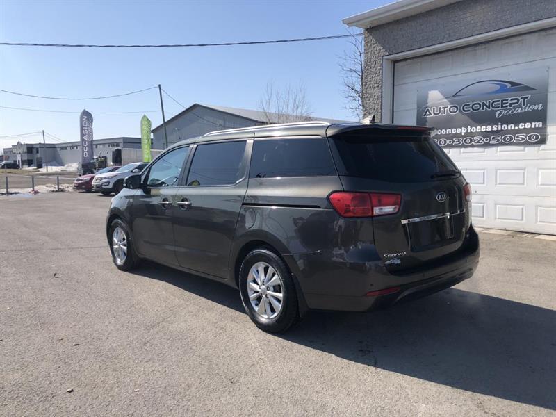 kia Sedona 2016 - 9