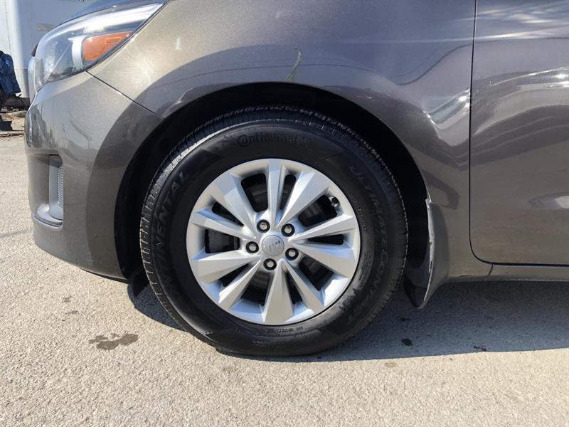 kia Sedona 2016 - 17