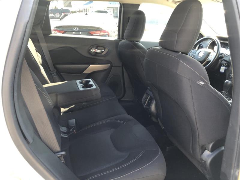 jeep Cherokee 2017 - 12