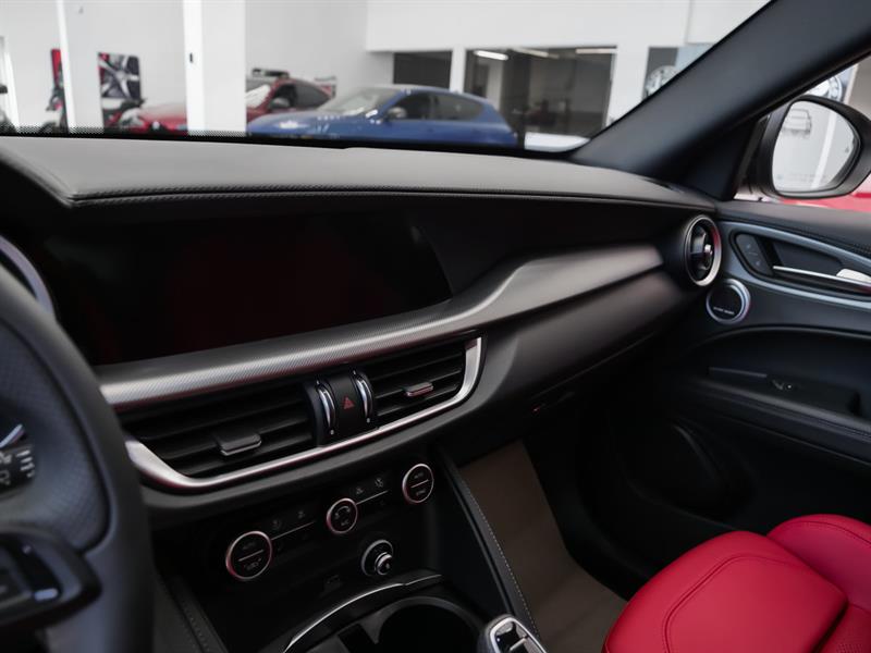 alfa romeo Stelvio 2025 - 22