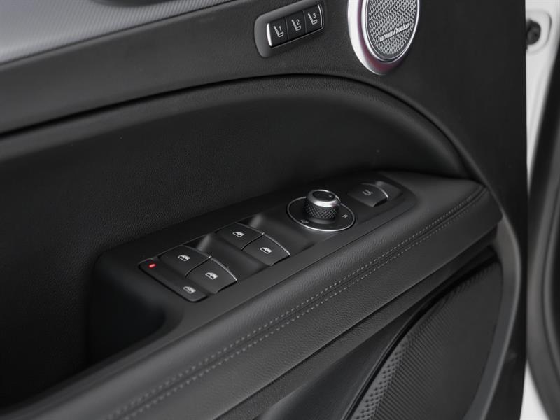 alfa romeo Stelvio 2025 - 29
