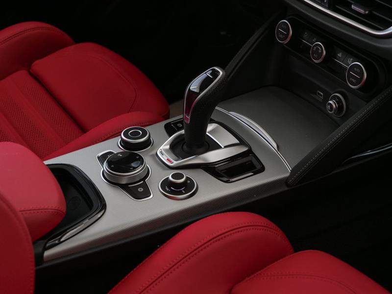 alfa romeo Stelvio 2025 - 42