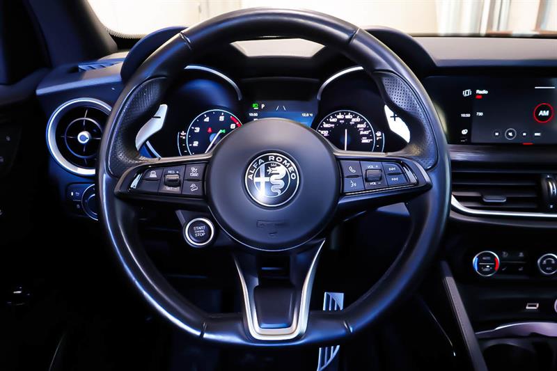 alfa romeo Stelvio 2022 - 15