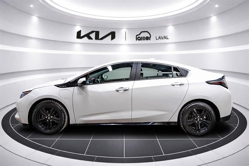 2017 Chevrolet Volt - Image 4