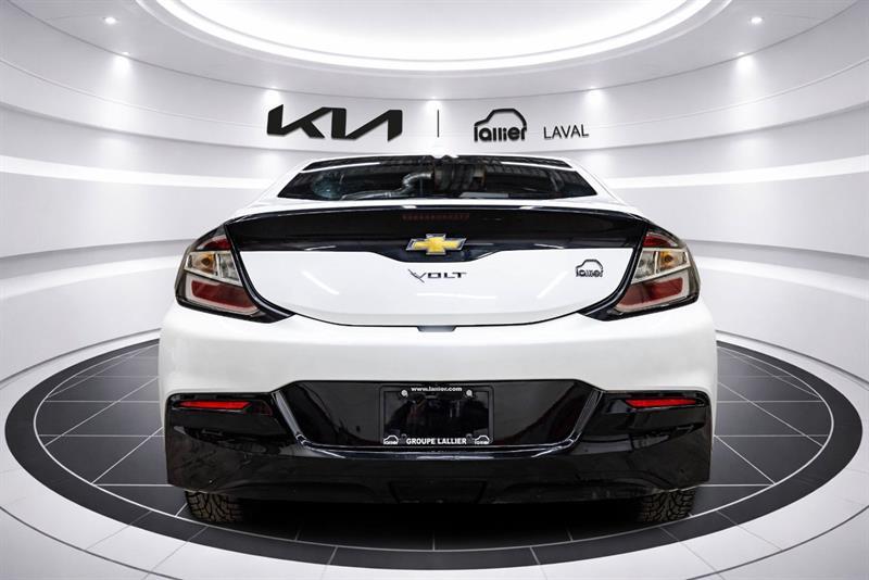 2017 Chevrolet Volt - Image 6