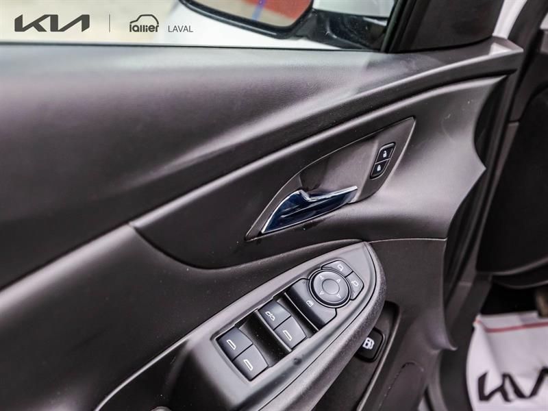 2017 Chevrolet Volt - Image 12