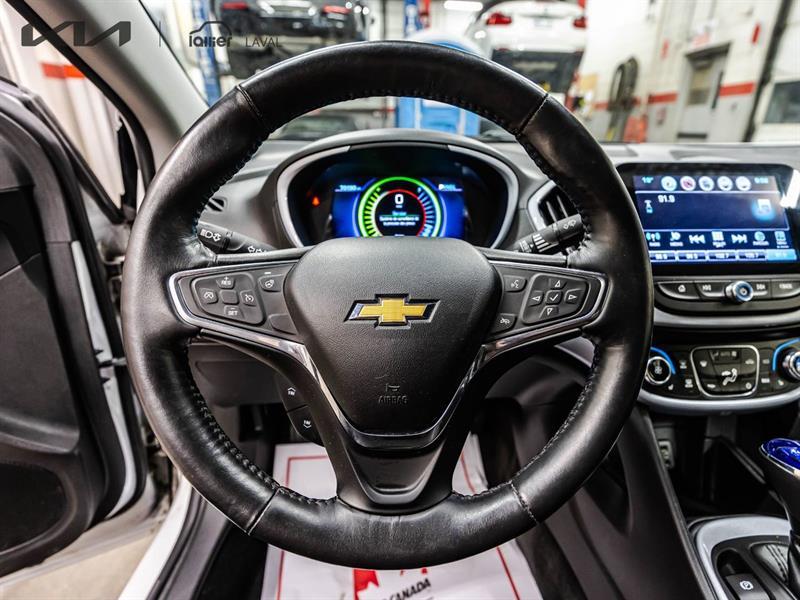 2017 Chevrolet Volt - Image 22