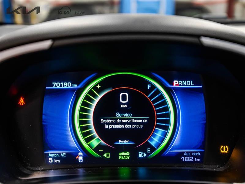 2017 Chevrolet Volt - Image 23