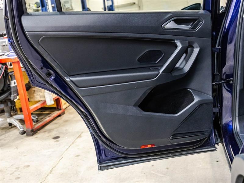 2021 Volkswagen Tiguan - Image 12