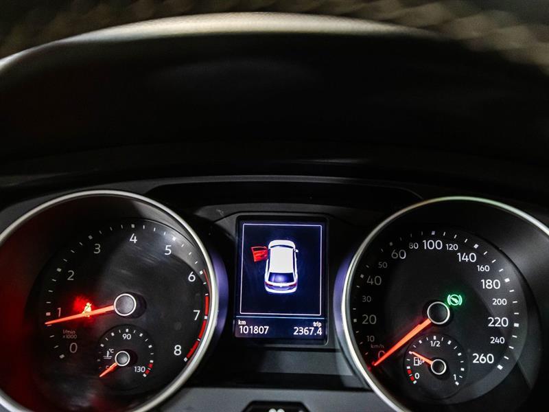 2021 Volkswagen Tiguan - Image 24