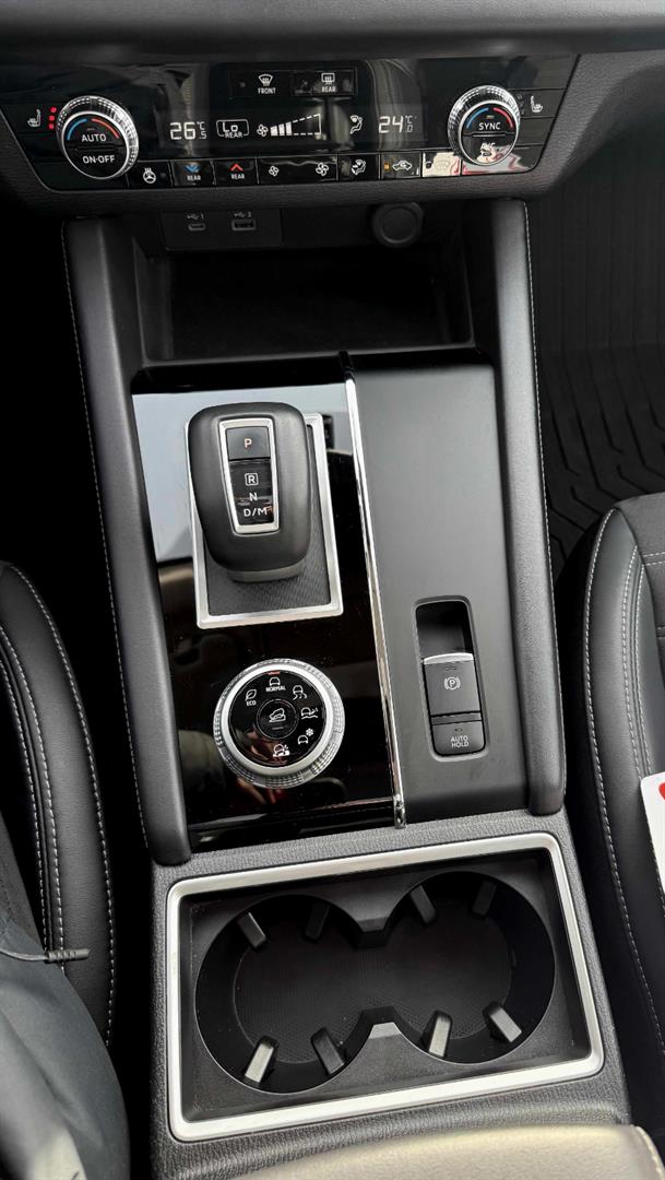 mitsubishi Outlander 2023 - 30