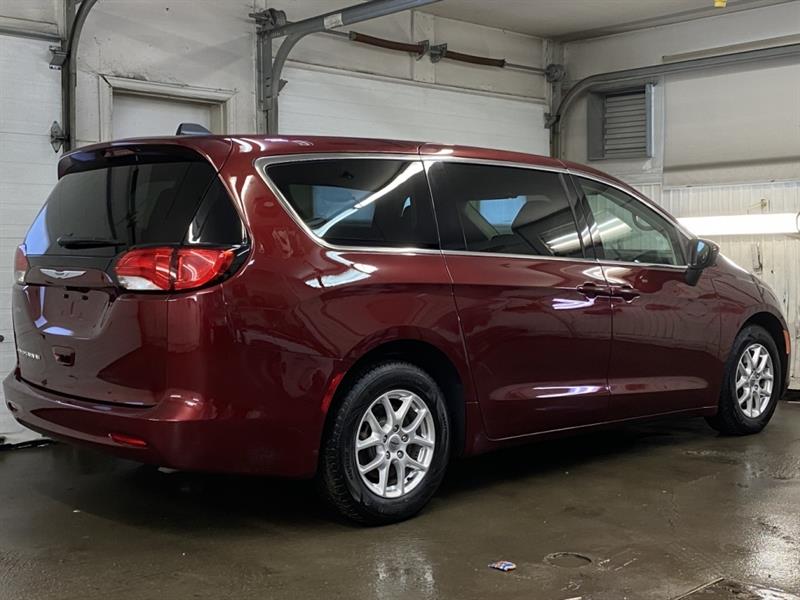 chrysler Grand Caravan 2021 - 7
