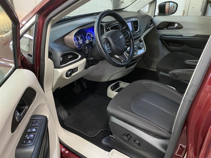 chrysler Grand Caravan 2021 - 13