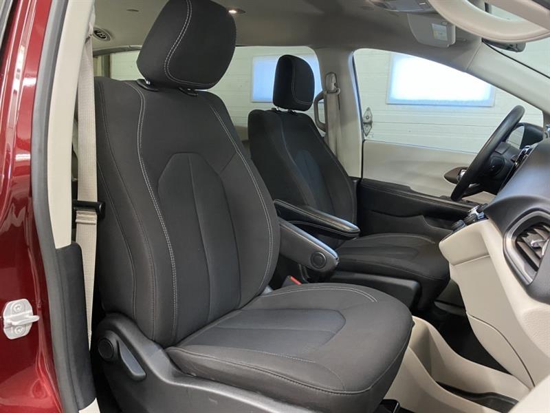 chrysler Grand Caravan 2021 - 17