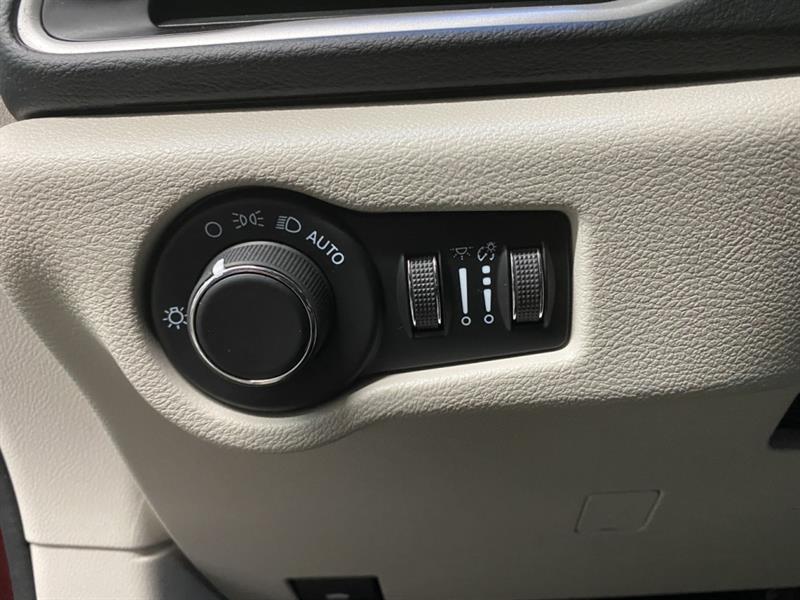 chrysler Grand Caravan 2021 - 30