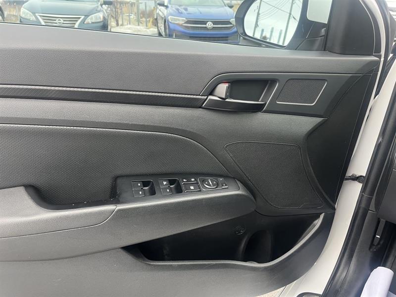 hyundai Elantra 2017 - 16