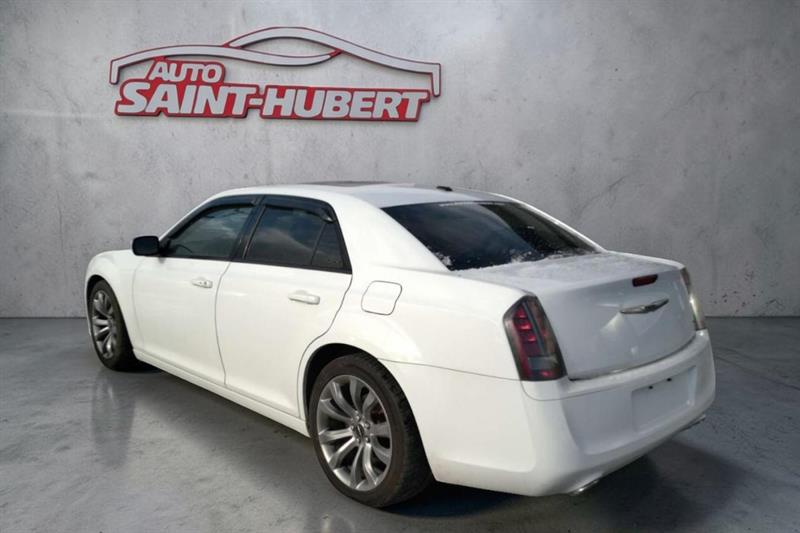 Chrysler 300 7
