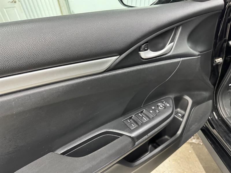 honda Civic Sedan 2018 - 18