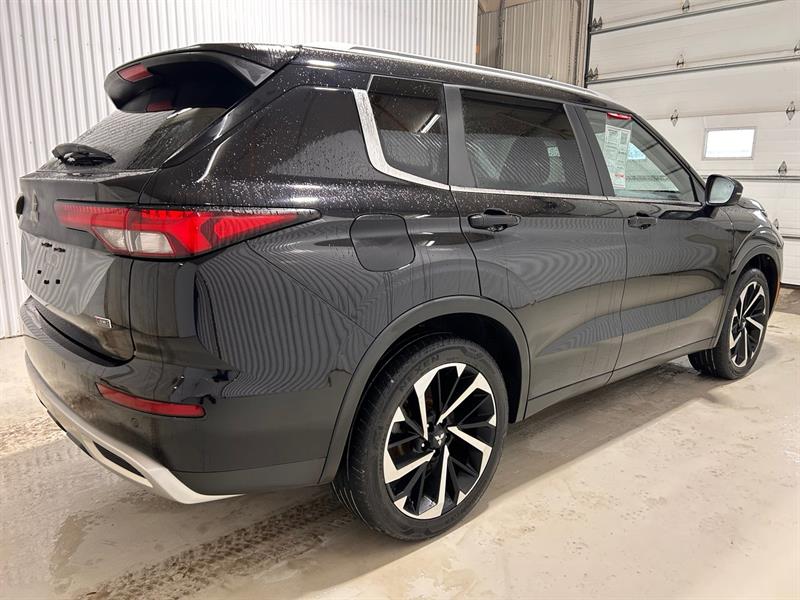 mitsubishi Outlander 2022 - 7
