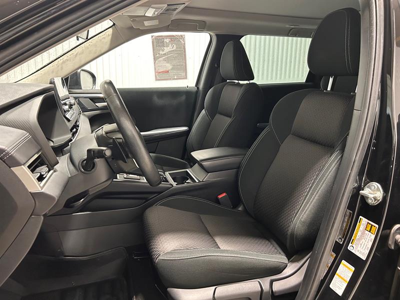 mitsubishi Outlander 2022 - 13