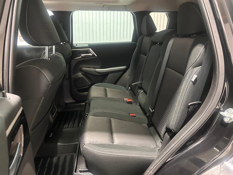 mitsubishi Outlander 2022 - 17
