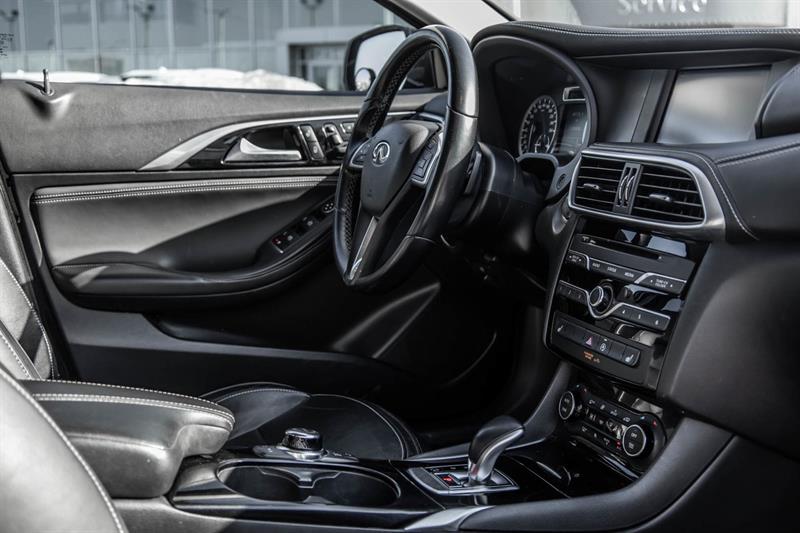 infiniti QX30 2018 - 33