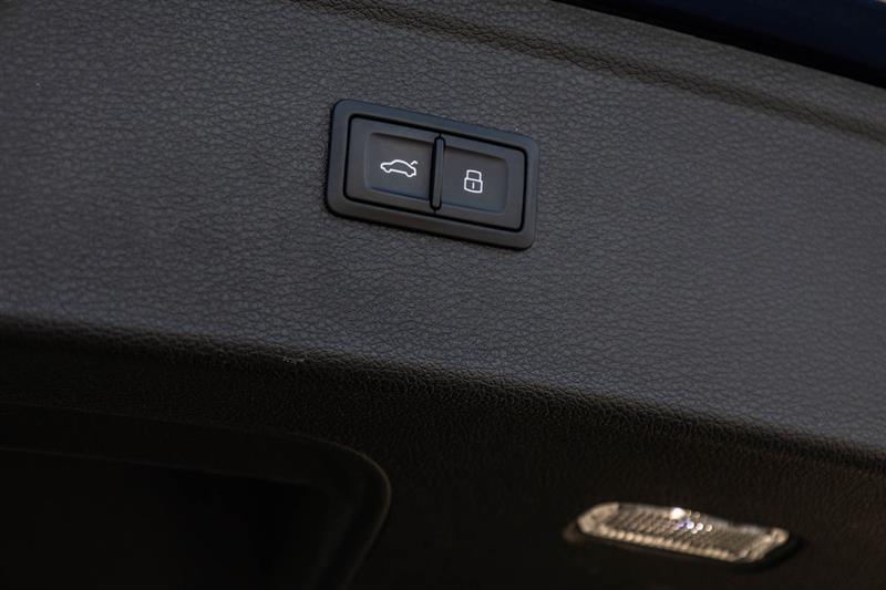 audi Q5 HYBRID 2023 - 11