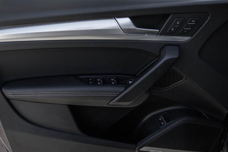 audi Q5 HYBRID 2023 - 12