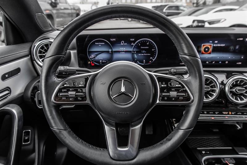 mercedes-benz CLA250 2023 - 25