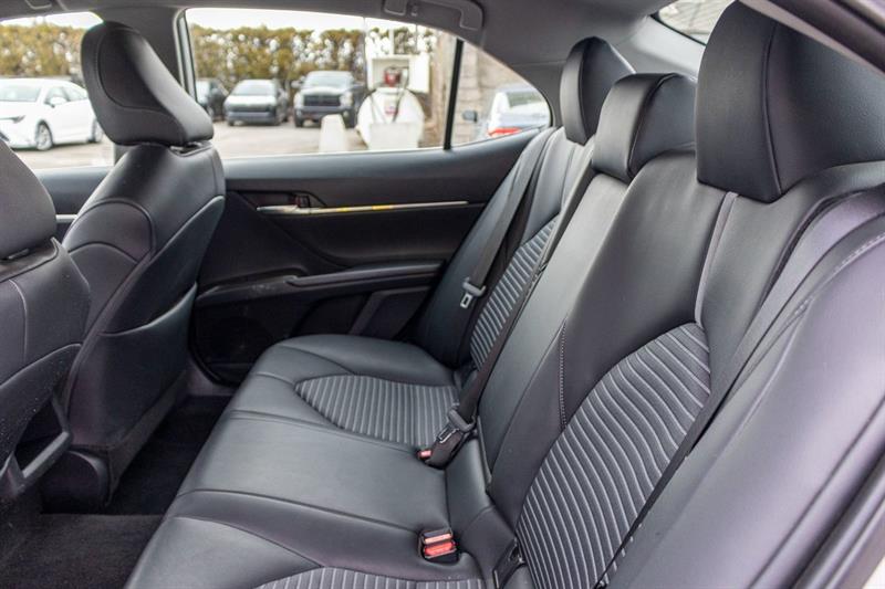 toyota Camry 2023 - 27