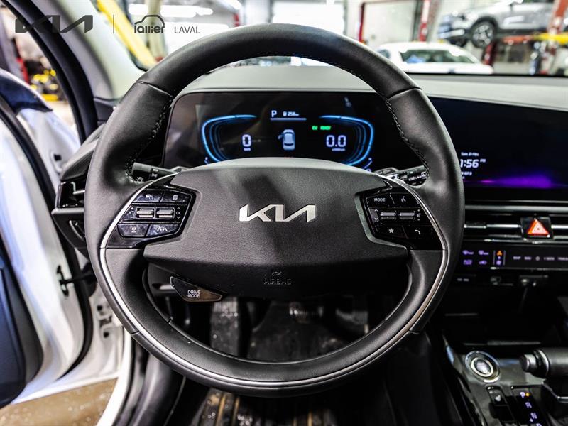 2025 Kia Niro - Image 21