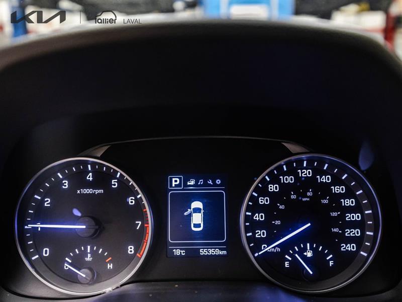 2018 Hyundai Elantra - Image 22